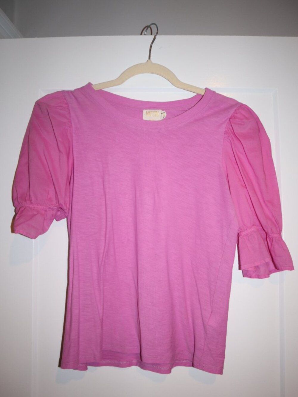 NATION LTD Pink Puff Sleeve Ruffle Tee Top Size Small
